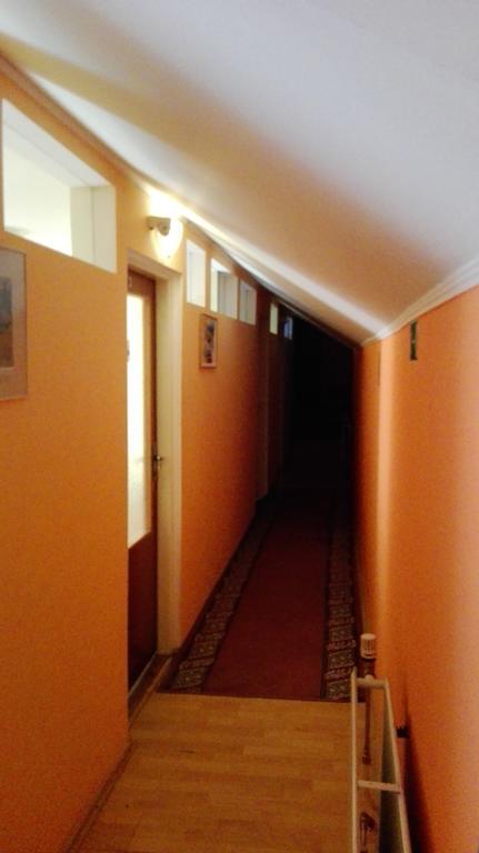 Penzion Marina Pri Slovenskej Restauracii برزنو المظهر الخارجي الصورة